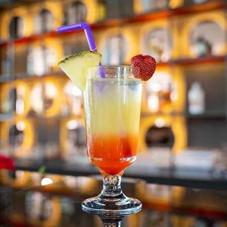 酒店 Maya World 4*