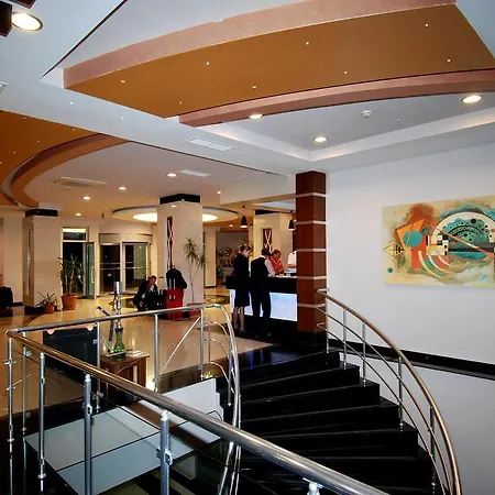 Maya World 贝莱克