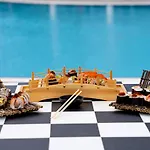 Maya World Hotel 4*