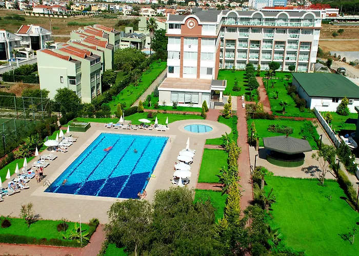 Maya World Hotel 4*