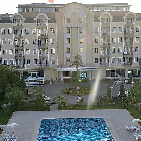 Maya World Отель 4*