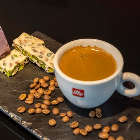 Maya World מלון באלאק