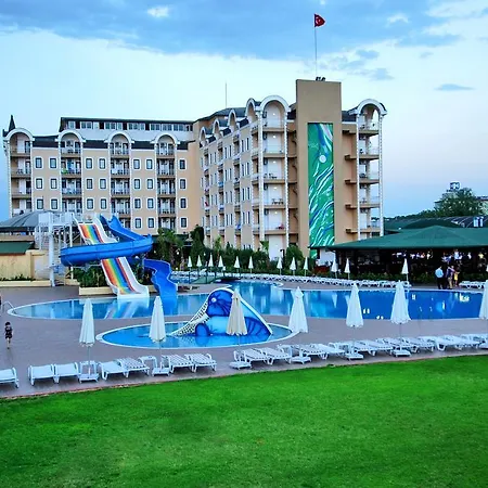Maya World Hotel 4*