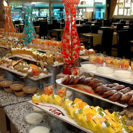 Hotel Maya World 4*